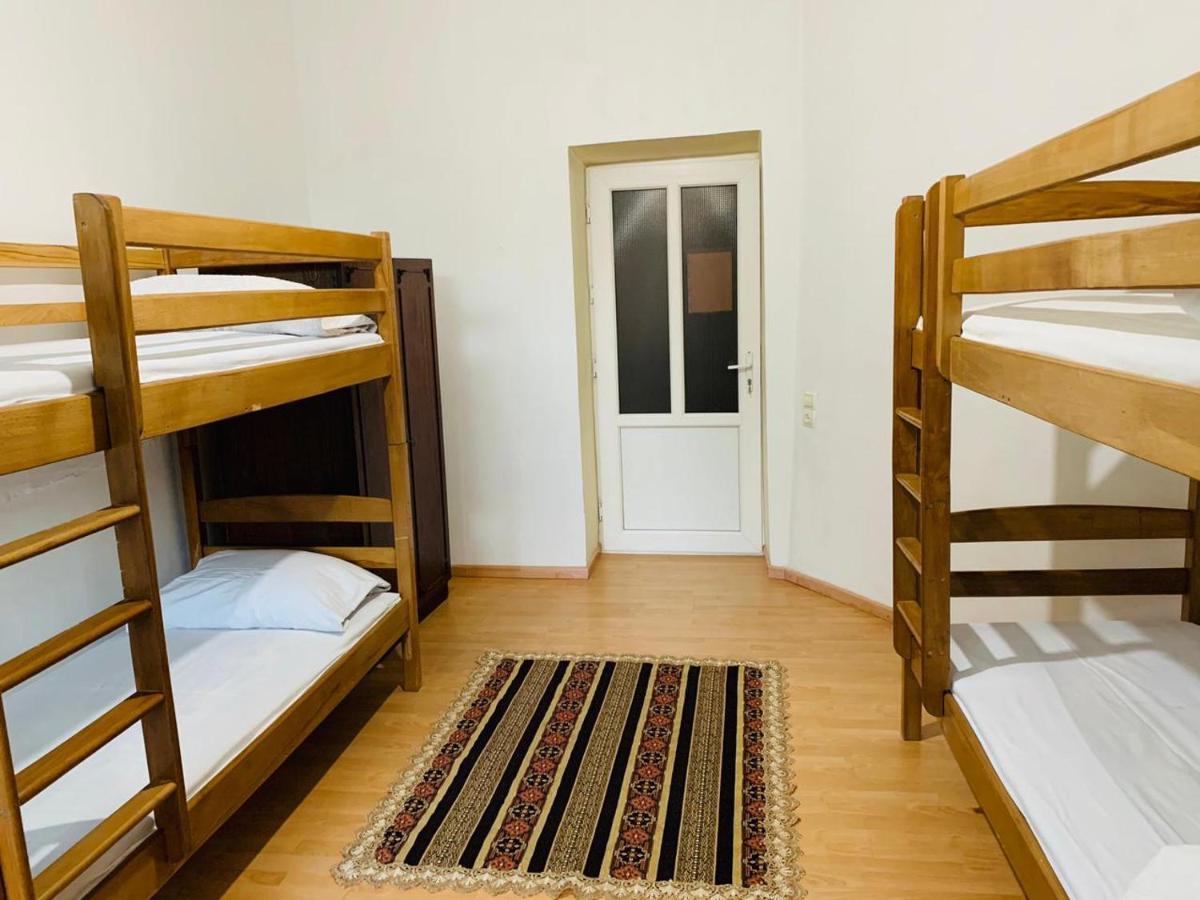 Infinity Hostel & Tour Ереван Экстерьер фото