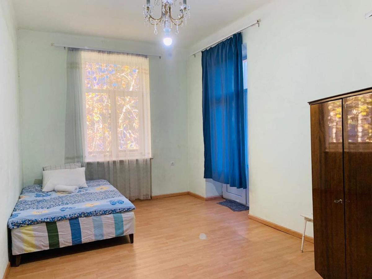 Infinity Hostel & Tour Ереван Экстерьер фото